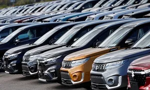 Xuất khẩu Nhật Bản lần đầu giảm trong 10 tháng